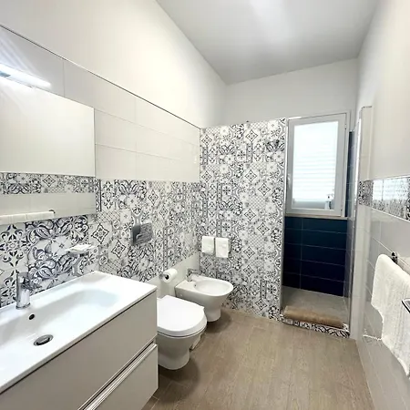 Flori Apartmán *