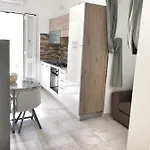 Flori Appartement *