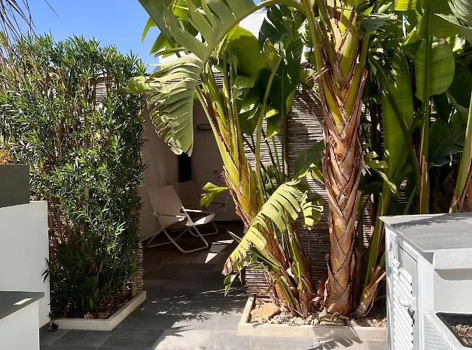 Flori Apartment