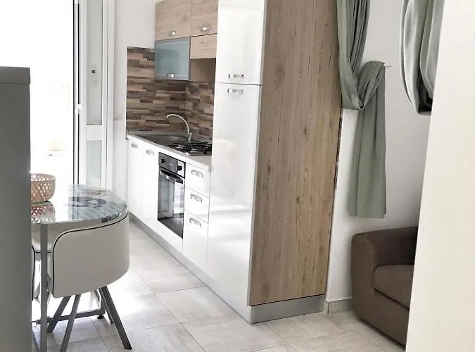 Flori Apartment *