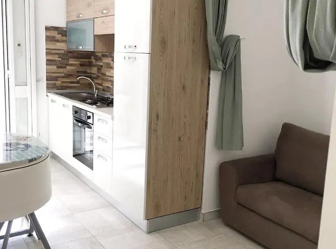 Flori Apartment Reitani