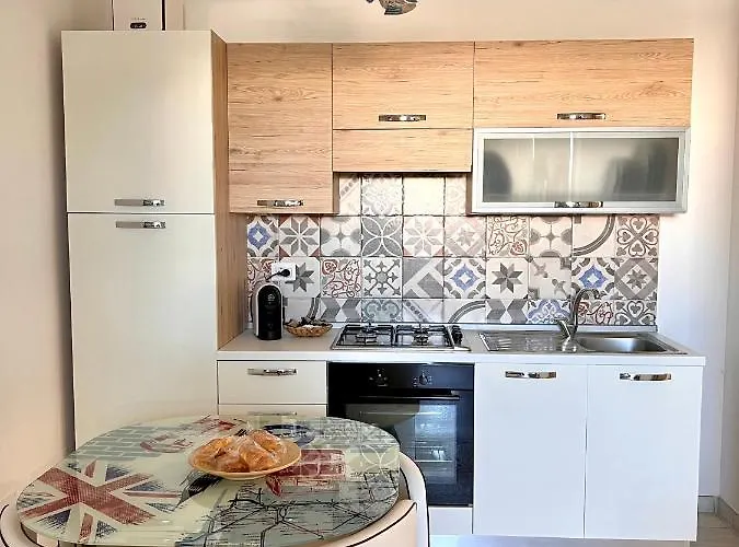 Flori Apartment Reitani